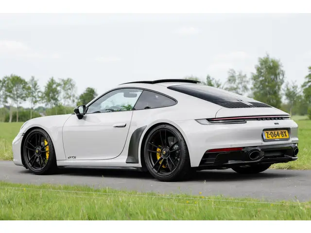 Porsche 911 3.0 Carrera GTS 2022 Benzine 35