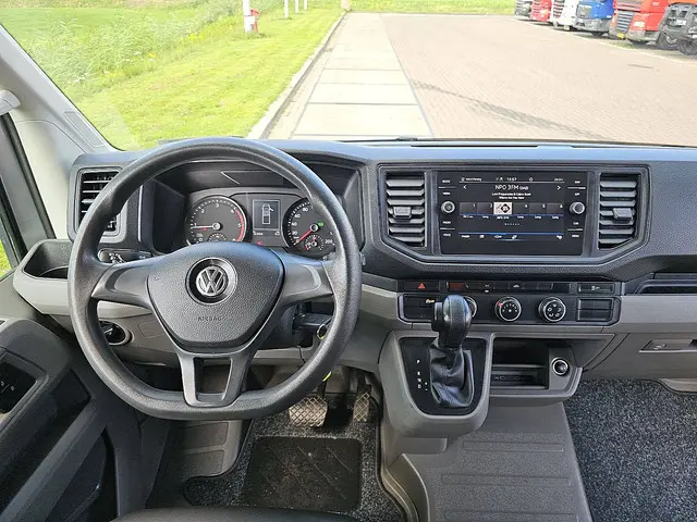 Volkswagen Crafter 35 2.0 2022 Diesel 8