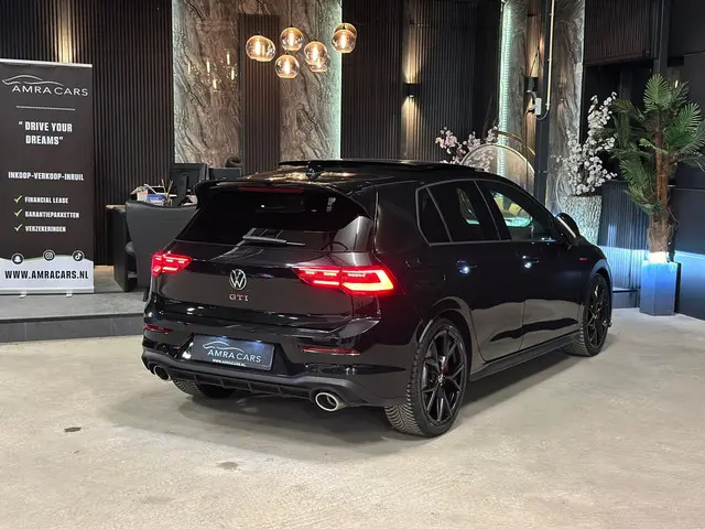 Volkswagen Golf 2.0 GTI CLUBSPORT|PANO|BOMVOL! 2024 Benzine 2