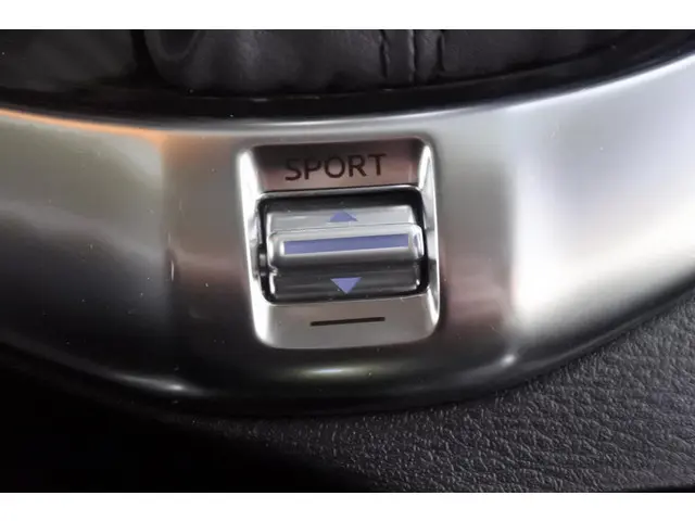 Mazda 2 1.5 90pk Automaat Sportsline 2019 Benzine 27