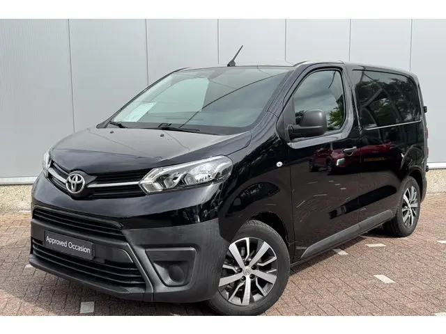 Toyota ProAce Compact 1.5 D-4D Navigator 2021 Diesel 3