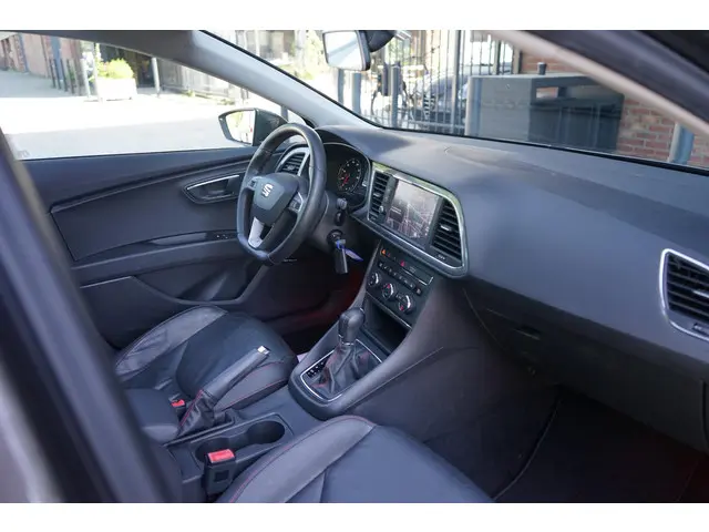 SEAT Leon ST 1.8 TSI FR Business 2014 Benzine 34