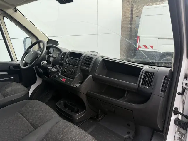 Peugeot Boxer 2.2 HDI 165PK 2023 Diesel 8