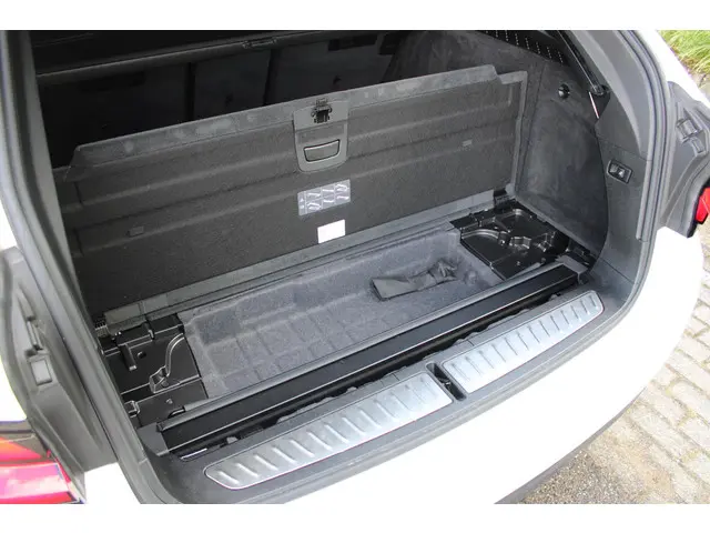 BMW 5 Serie Touring 520i 2022 Benzine 45