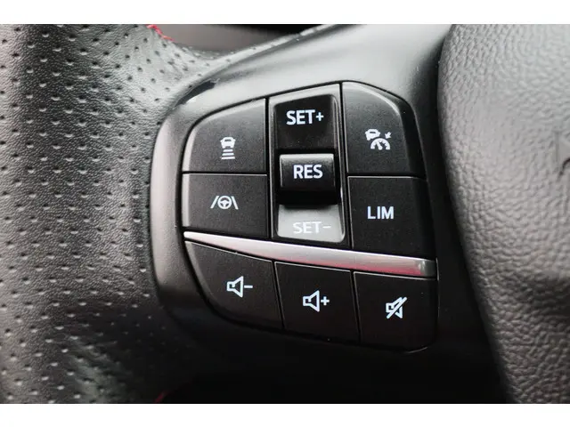 Ford Kuga 2.5 PHEV ST-Line 2021 Hybride Benzine 40