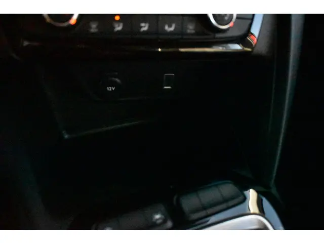 Opel Corsa 1.2 Turbo Edition 2024 Benzine 24