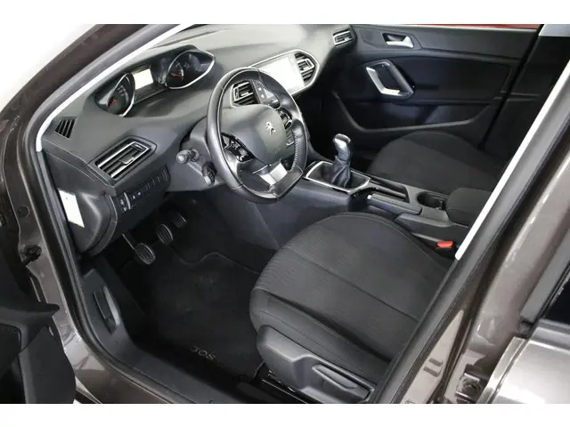 Peugeot 308 1.2 PureTech Blue Lease 110 PK. 2015 Benzine 15