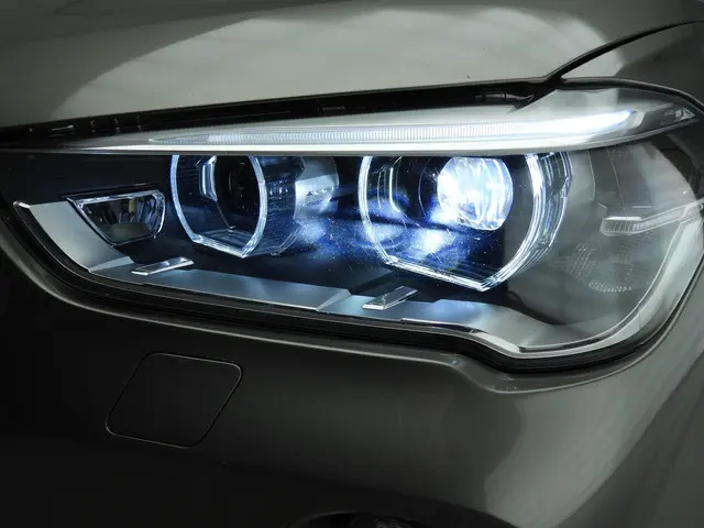 BMW X1 sDrive20i High Executive 2018 Benzine 41