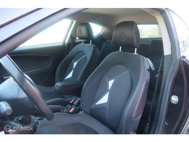 Alfa Romeo MiTo 0.9 TwinAir Junior 2015 Benzine 10