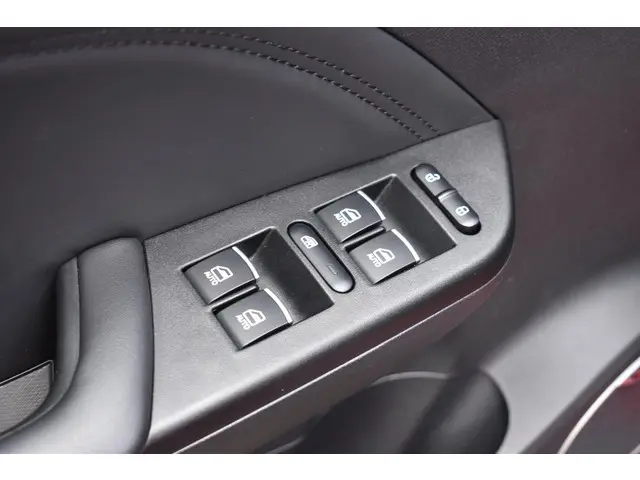 Seres 3 52kWh 2023 Elektrisch 27
