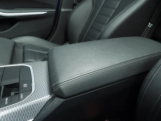 BMW 3 Serie Touring 320i 2024 Benzine 28