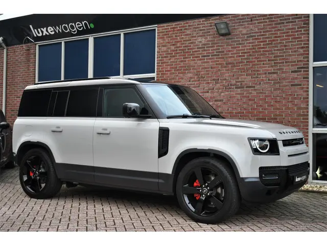 Land Rover Defender 110 3.0 D250 2023 Diesel 5