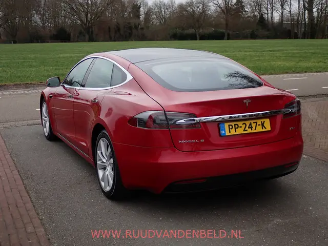 Tesla Model S 75D 2017 Elektrisch 5