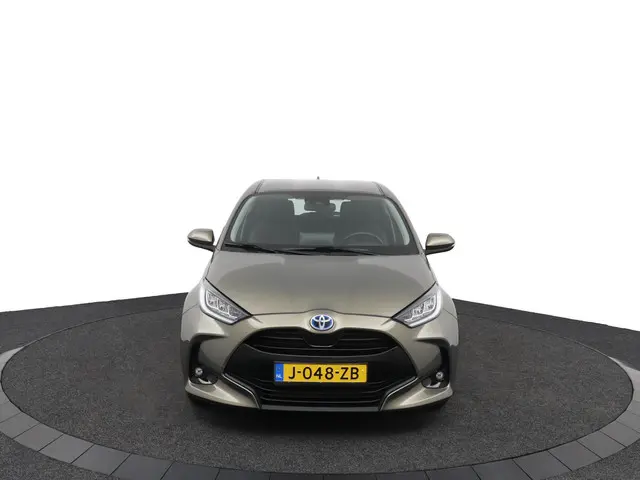 Toyota Yaris 1.5 Hybrid Dynamic 2020 Hybride Benzine 14