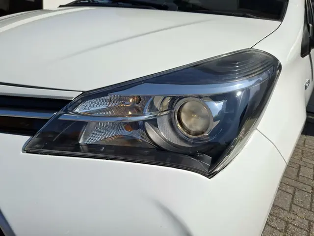 Toyota Yaris 1.5 Hybrid 2017 Hybride Benzine 9