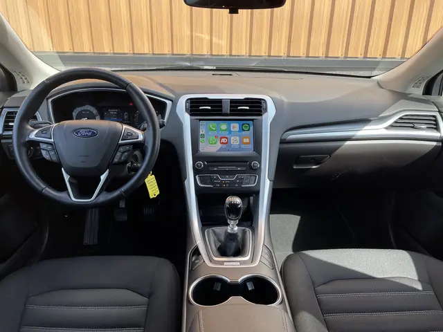 Ford Mondeo Wagon 1.5 Titanium Lease Edition 2018 Benzine 9