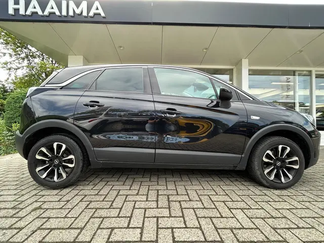 Opel Crossland 1.2T 130pk Automaat Elegance 2024 Benzine 2