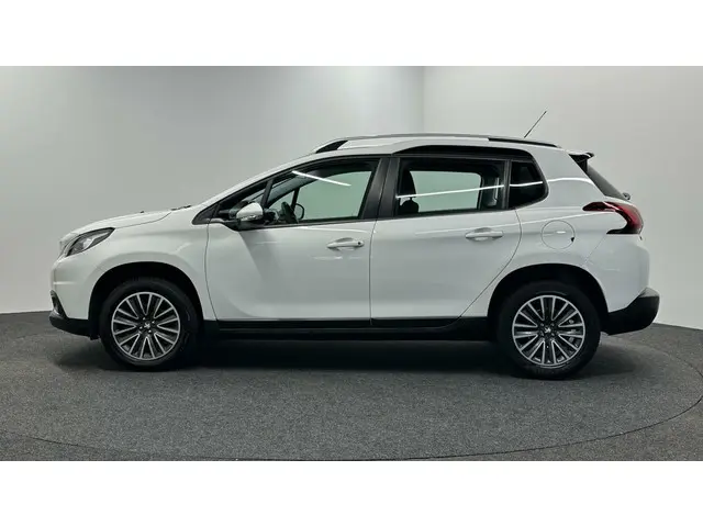 Peugeot 2008 1.2 PureTech Blue Lion 73000 KM !! 2018 Benzine 8