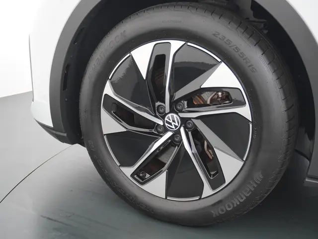 Volkswagen ID.5 Pro Business 77 kWh 2023 Elektrisch 15