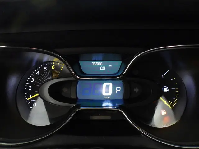 Renault Captur 1.2 TCe Aut. Helly Hansen 2014 Benzine 20