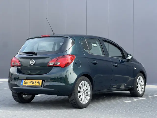 Opel Corsa 1.4 Cosmo 2015 Benzine 15