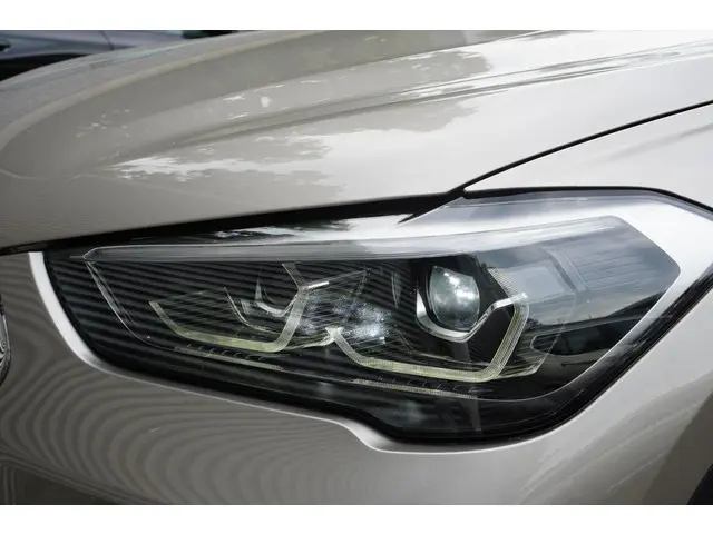 BMW X1 xDrive25e 2022 Hybride Benzine 21
