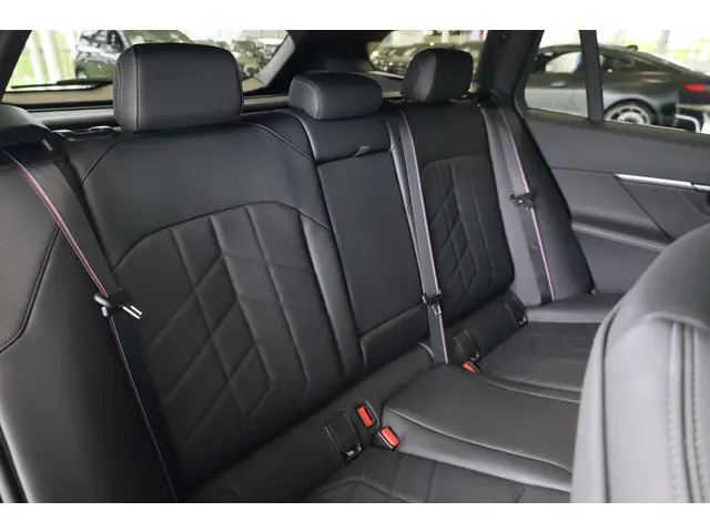 BMW 5 Serie Touring 530e 2026 Hybride Benzine 8