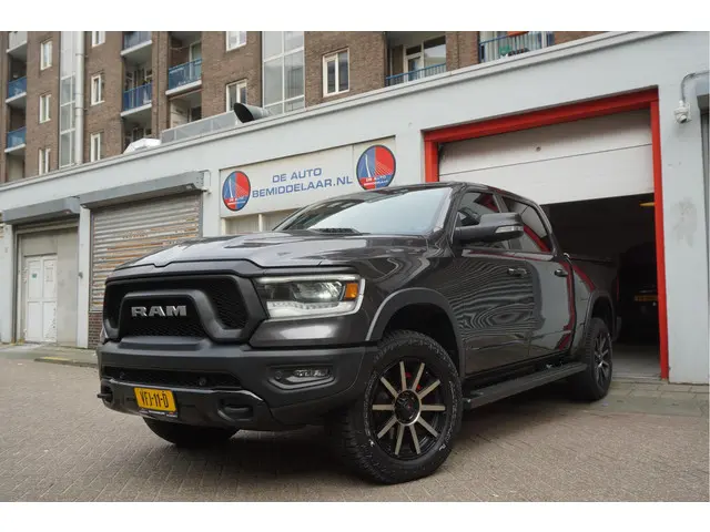 Dodge Ram 1500 5.7 V8 4x4 Rebel Sport 2020 LPG/Gas