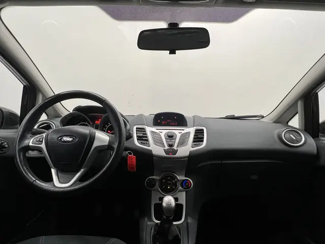 Ford Fiesta 1.25 Titanium 2013 Benzine 21