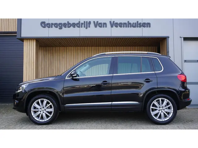 Volkswagen Tiguan 1.4 TSI 122pk Sport&Style 2012 Benzine 2