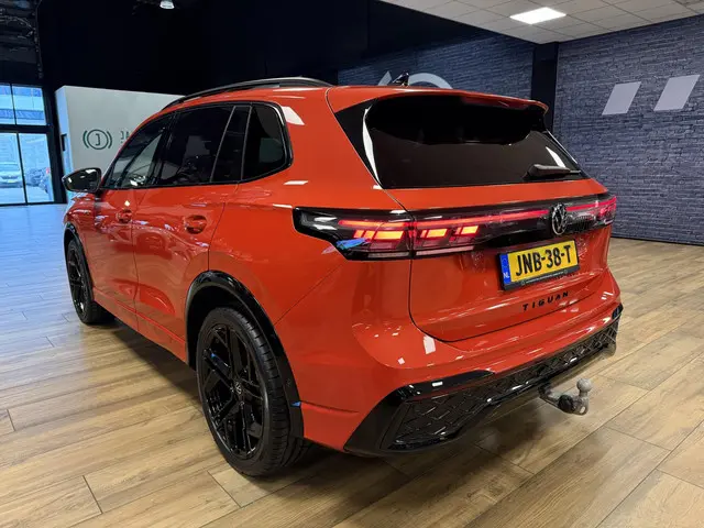 Volkswagen Tiguan 1.5 eTSI R-Line Edition 2024 Benzine 3