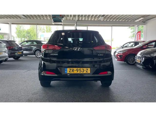 Hyundai i20 1.0 T-GDI Comfort 2018 Benzine 6