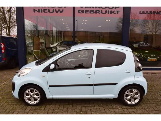 Citroën C1 1.0 Exclusive 5 deurs automaat 2013 Benzine 2