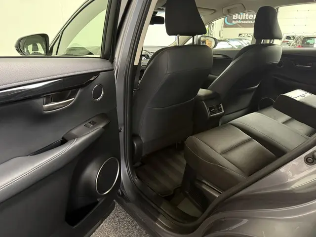 Lexus NX 300h AWD Edition 2015 Hybride Benzine 30