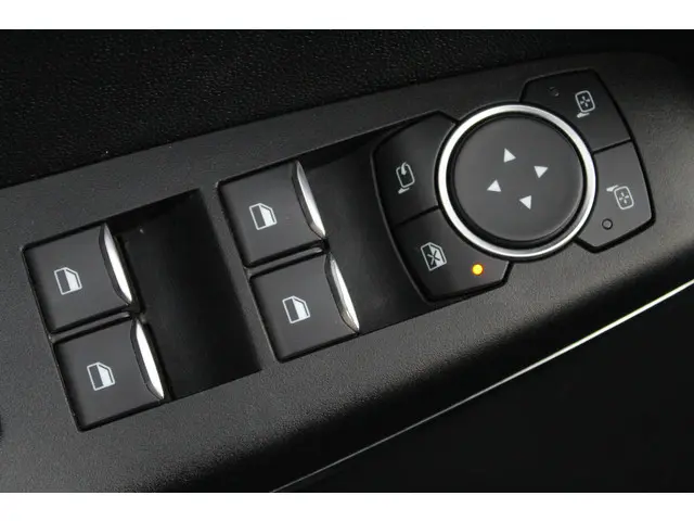 Ford Fiesta 1.0 EcoBoost Titanium//Navi!! 2021 Benzine 6