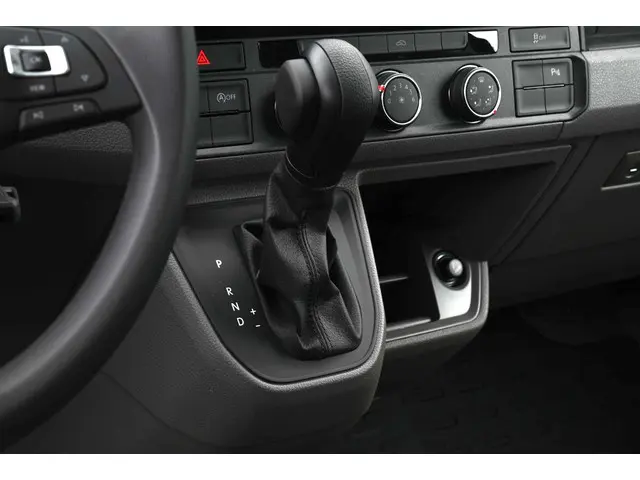 Volkswagen Crafter 140 PK TDI Aut. Highl. 2024 Diesel 36