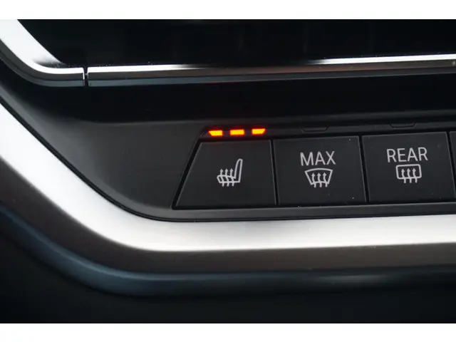 BMW M4 xDrive Competition Coupé 2023 Benzine 36