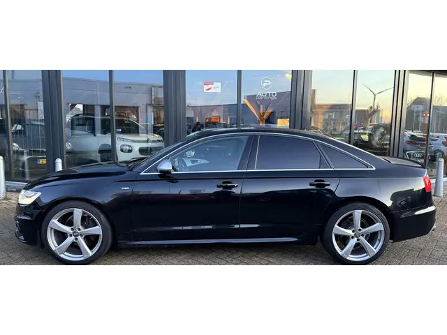 Audi A6 Limousine 2.8 FSI Pro Line S 2012 Benzine 4