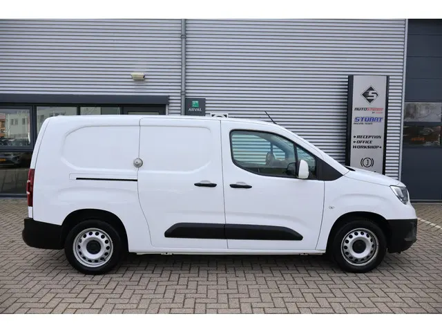 Opel Combo 1.5D L2H1 Edition 2021 Diesel 10