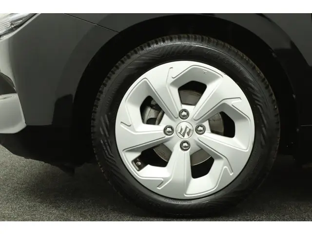 Suzuki Swift 1.2 Select Smart Hybrid 2025 Benzine 38