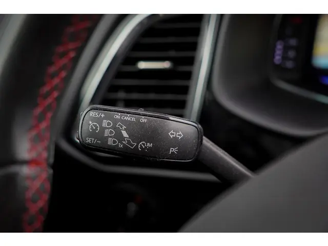 SEAT Ateca 1.5 TSI FR Business Intense 2019 Benzine 48