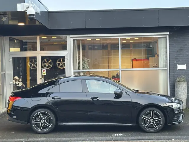 Mercedes-Benz CLA 250 e AMG Line 2022 Hybride Benzine 8