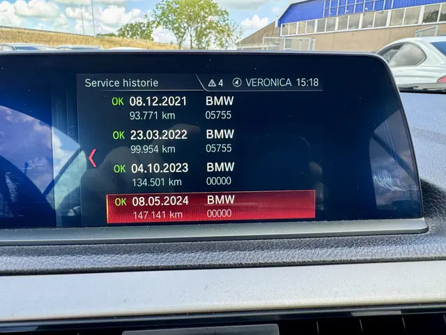 BMW 2 Serie Cabrio 220i Executive 2017 Benzine 29