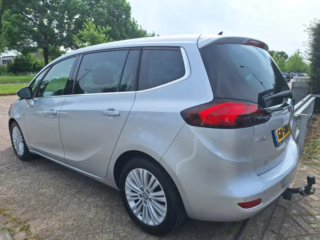 Opel Zafira Tourer 1.4 Business+ 5P 2015 Benzine 2