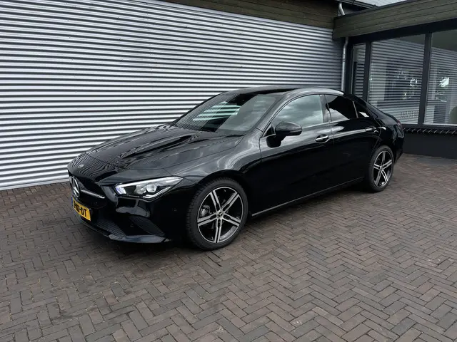 Mercedes-Benz CLA 180 Luxury Line 2023 Benzine 6