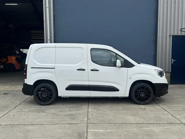 Opel Combo 1.5D L1H1 Edition 2019 Diesel 9