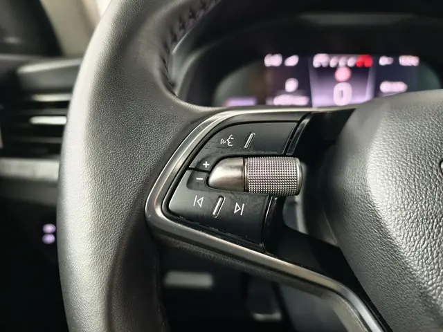 Škoda Kamiq 1.0 TSI Business Edition 2025 Benzine 22