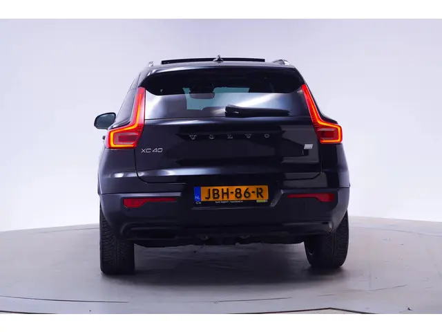 Volvo XC40 P8 Recharge AWD R-Design 2021 Elektrisch 32