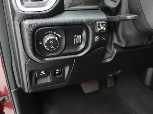 Dodge Ram 1500 BIG HORN 4X4 Camera 2020 LPG/Gas 27