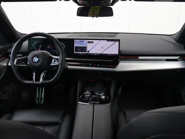 BMW 5 Serie 520i 2024 Benzine 16